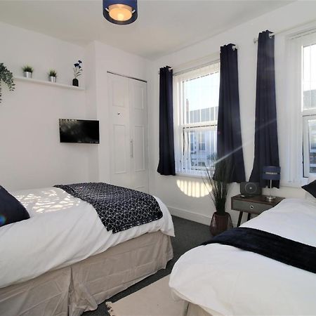 Three Bedroom Townhouse - Free Local Parking - By Property Promise Cardiff Luaran gambar