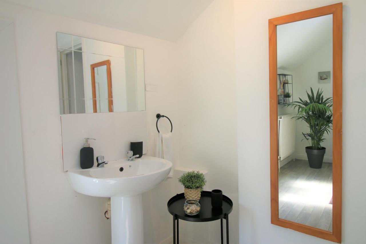 Three Bedroom Townhouse - Free Local Parking - By Property Promise Cardiff Luaran gambar