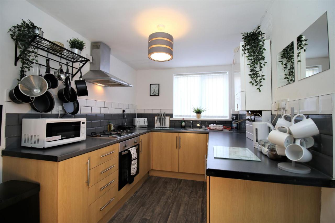 Three Bedroom Townhouse - Free Local Parking - By Property Promise Cardiff Luaran gambar