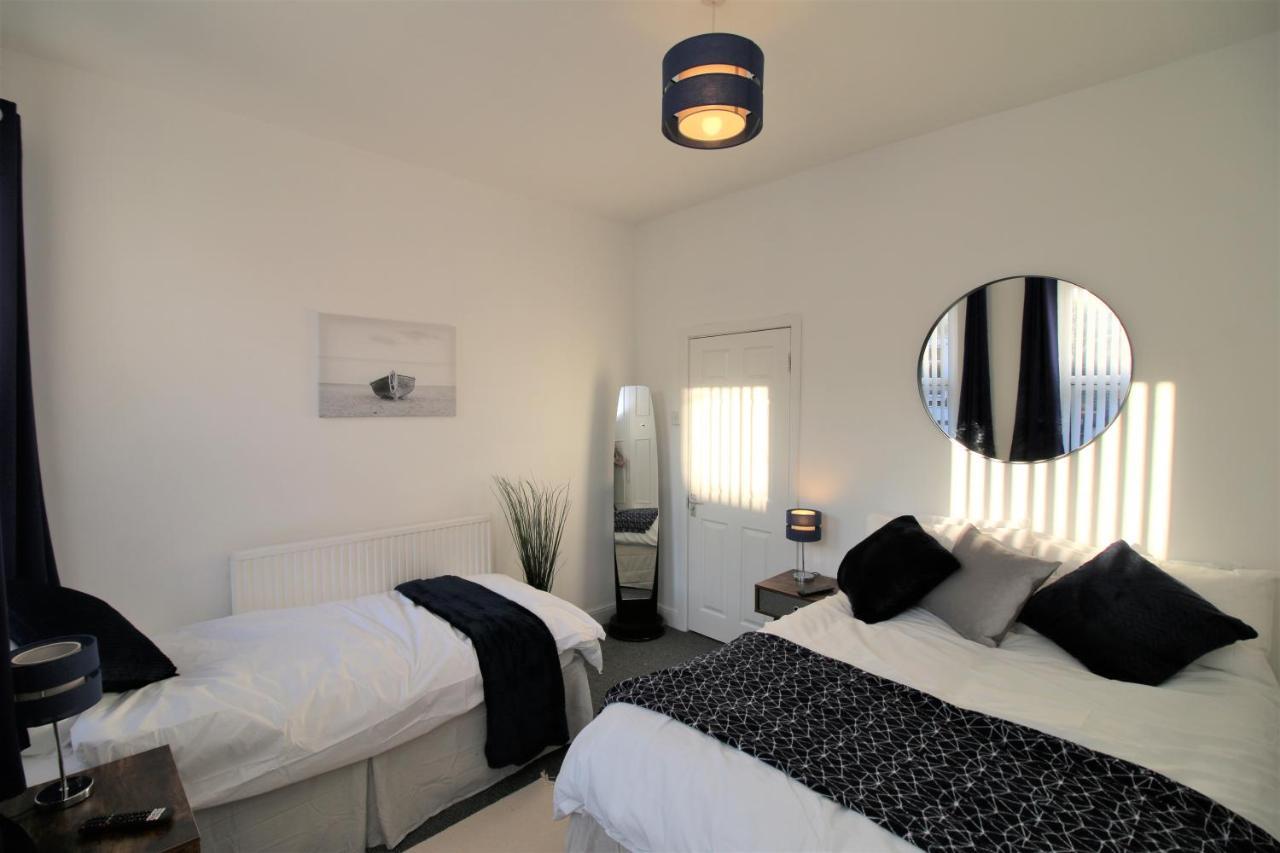 Three Bedroom Townhouse - Free Local Parking - By Property Promise Cardiff Luaran gambar