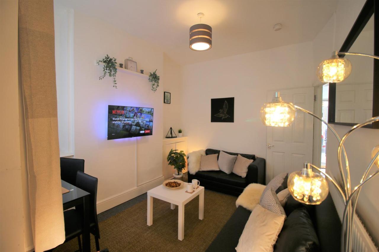 Three Bedroom Townhouse - Free Local Parking - By Property Promise Cardiff Luaran gambar